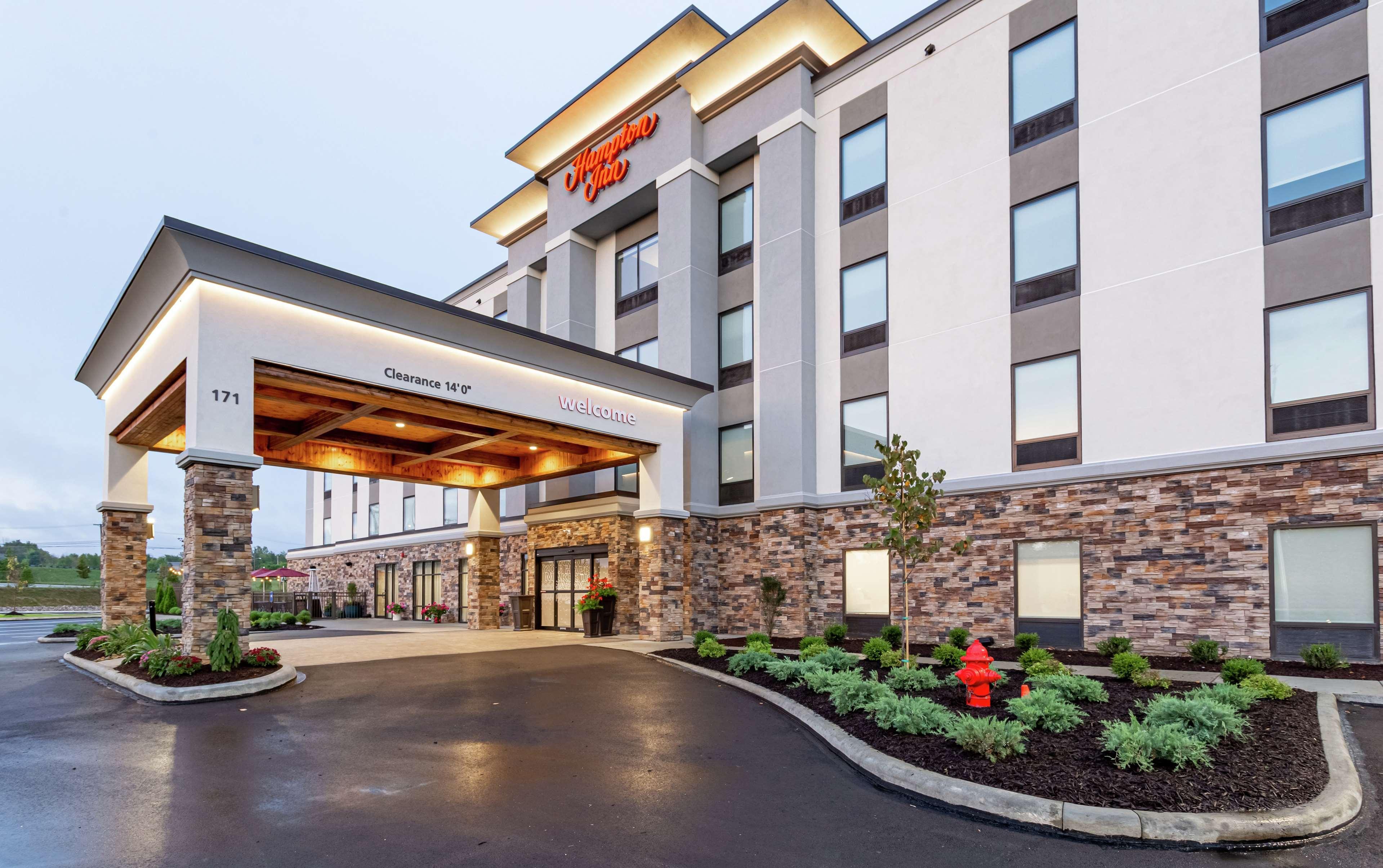 Hampton Inn Madison, Oh Bagian luar foto