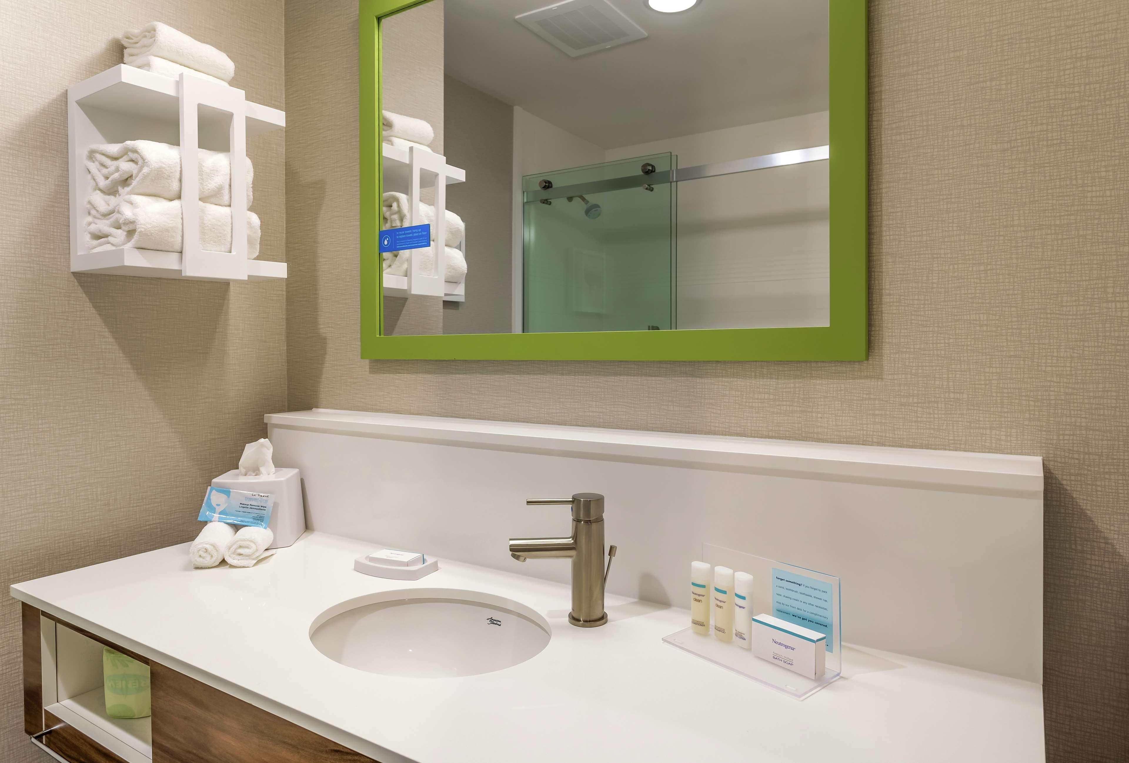Hampton Inn Madison, Oh Bagian luar foto