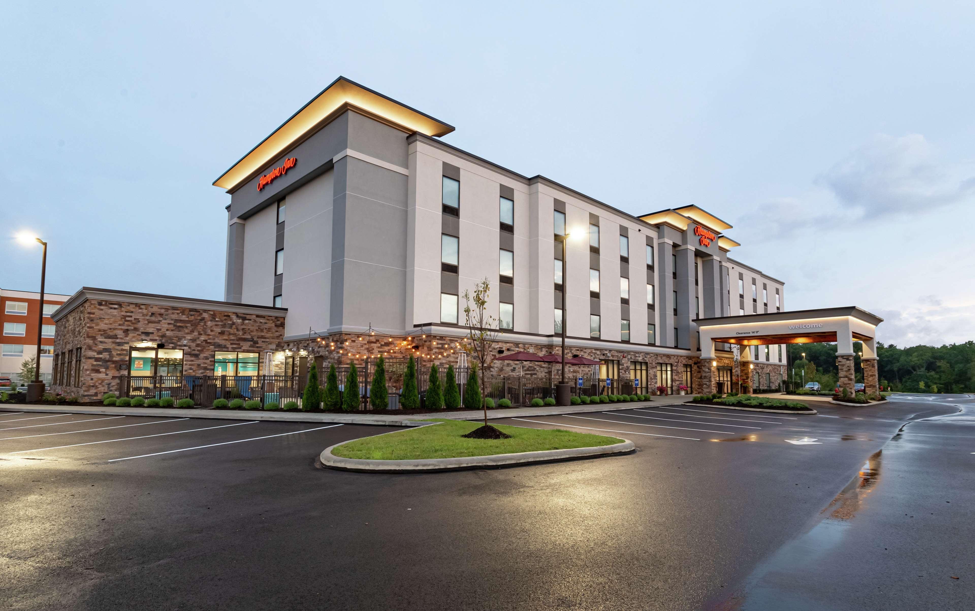 Hampton Inn Madison, Oh Bagian luar foto
