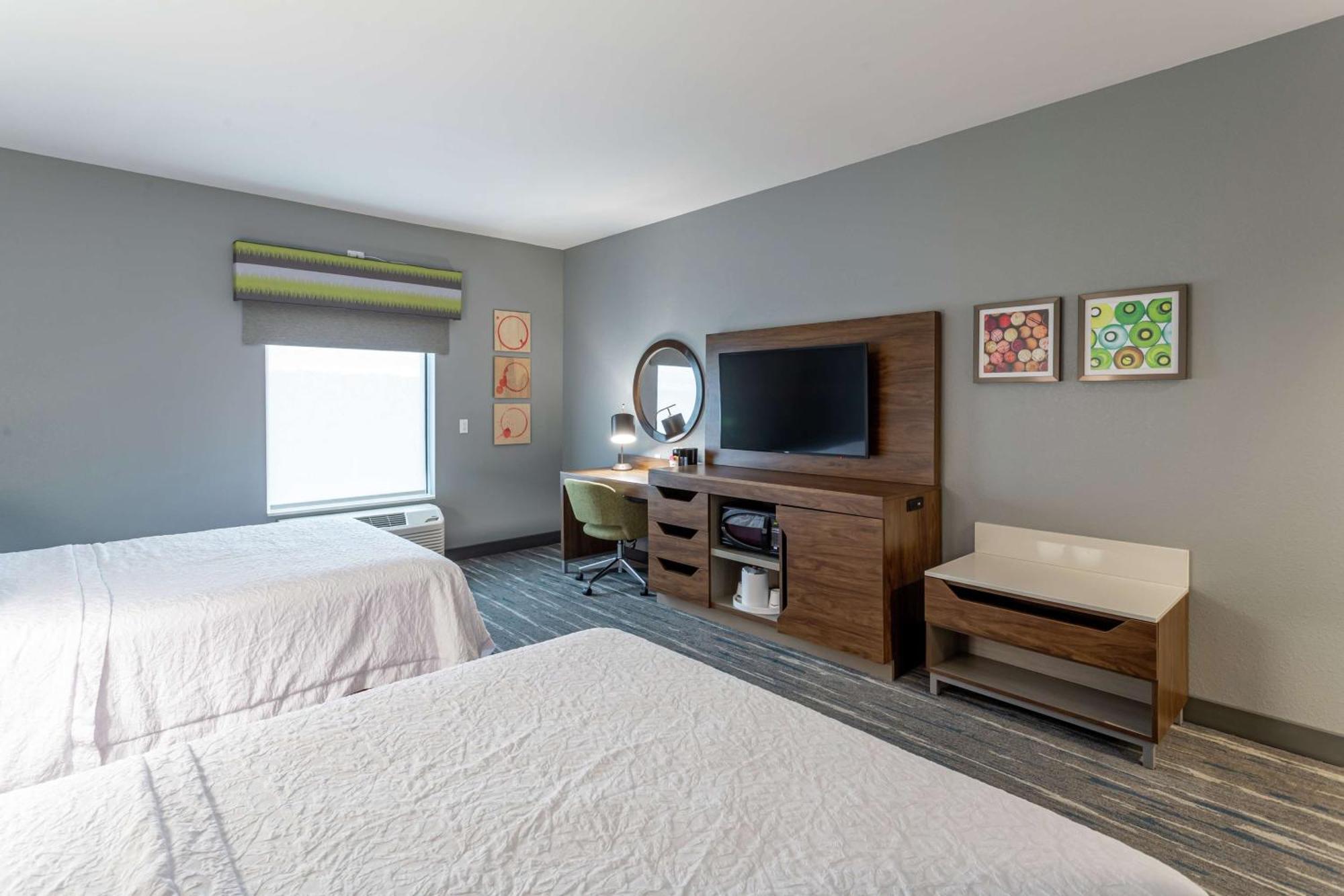 Hampton Inn Madison, Oh Bagian luar foto