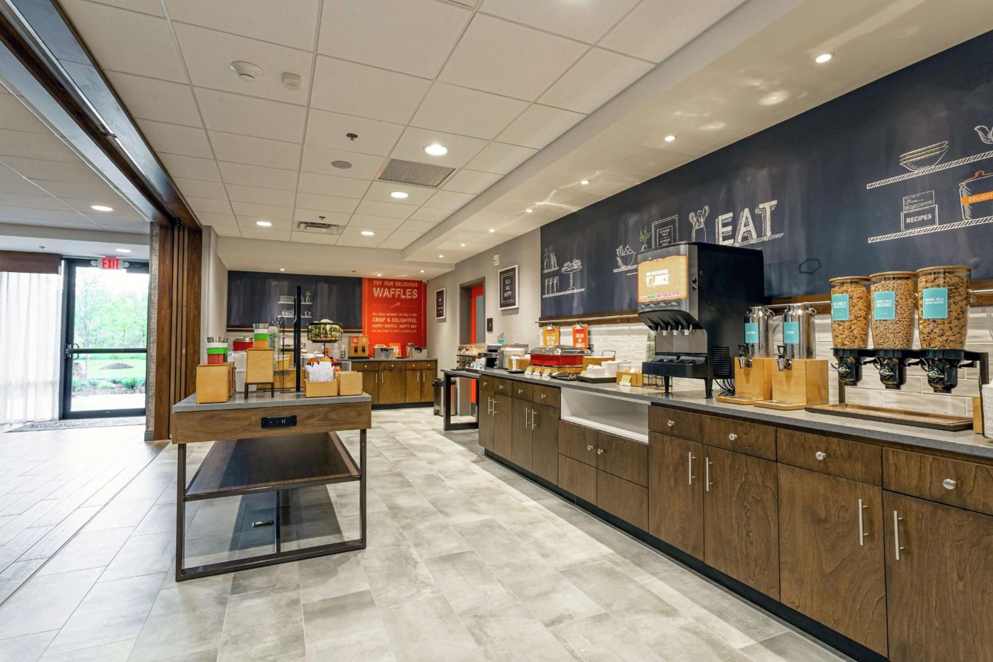 Hampton Inn Madison, Oh Bagian luar foto