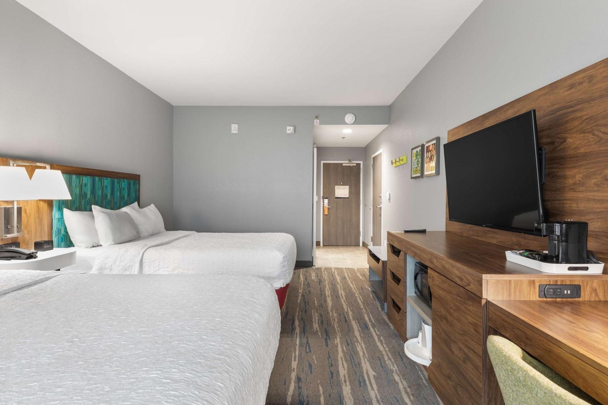 Hampton Inn Madison, Oh Bagian luar foto