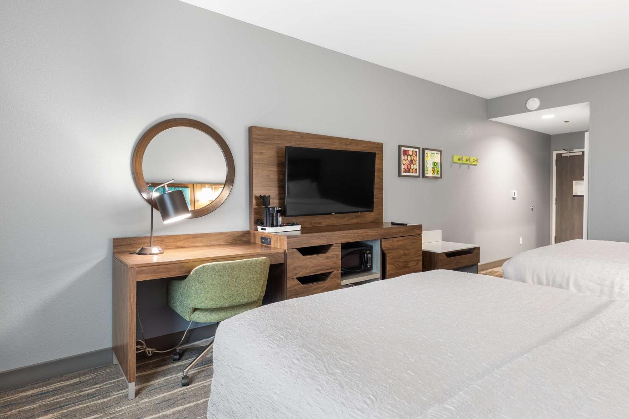 Hampton Inn Madison, Oh Bagian luar foto